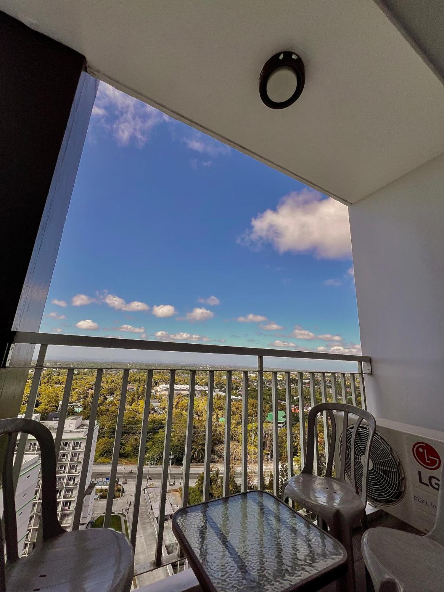 The Pallet House, Wind Residences Tagaytay 大雅台 外观 照片